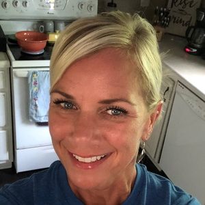 Meet your Posher, Rhonda